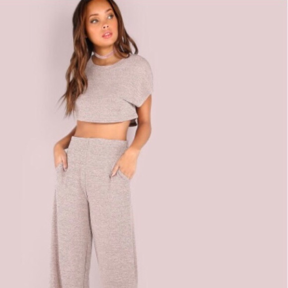 Other - 🏃🏾‍♀️Sporty Two Piece Pants Set🏃🏾‍♀️